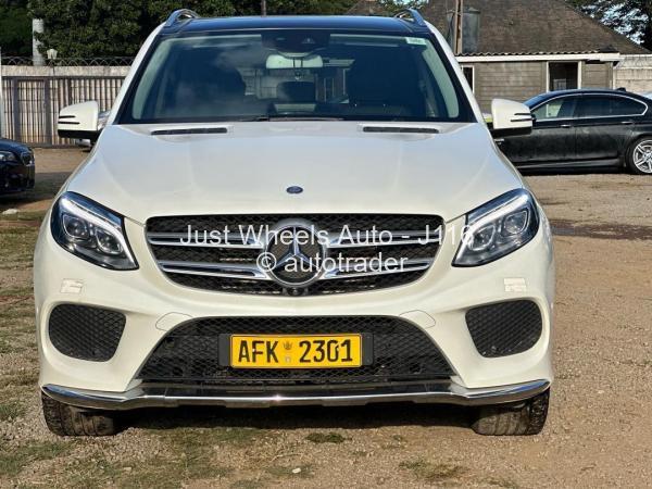 2016 - Mercedes Benz GLE