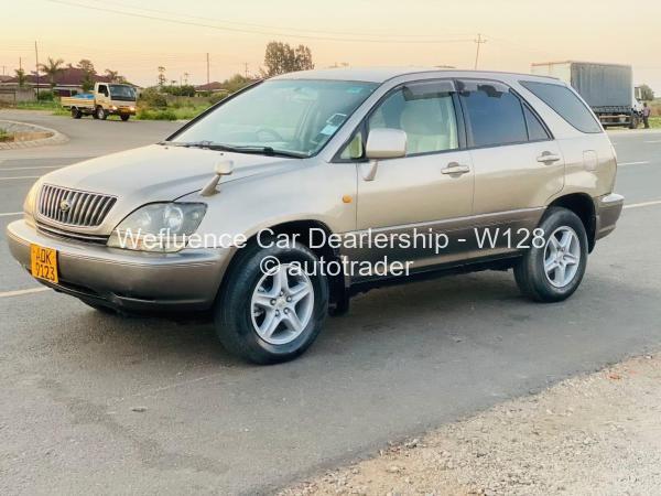 2000 - Toyota  Harrier