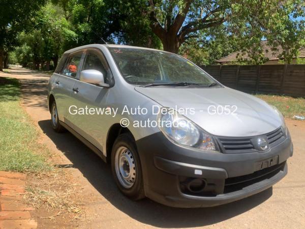 2015 - Nissan AD Van 2015 - Nissan AD Van