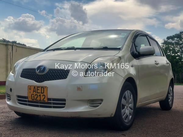 2012 - Toyota  Vitz