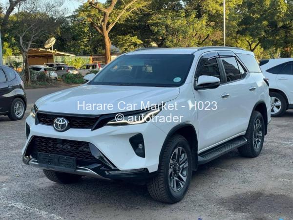 2023 - Toyota Fortuner 2023 - Toyota Fortuner