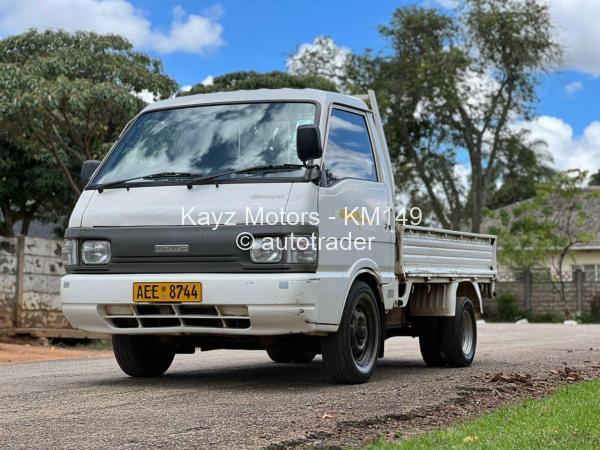 2012 - Mazda Bongo 2012 - Mazda Bongo