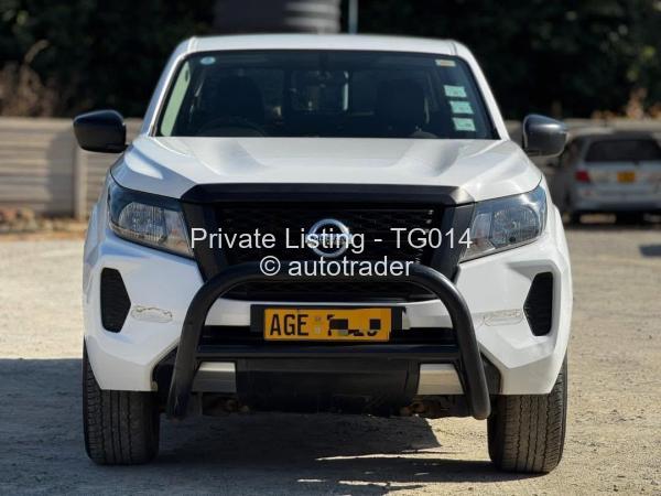 2023 - Nissan  Navara