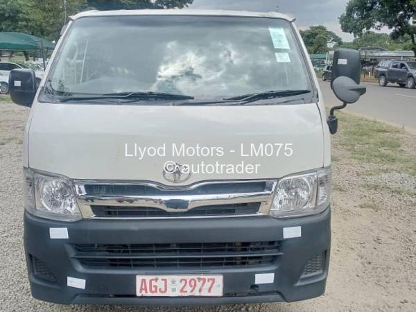 2012 - Toyota  Hiace