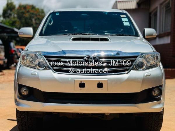 2012 - Toyota Hilux D4D 2012 - Toyota Hilux D4D