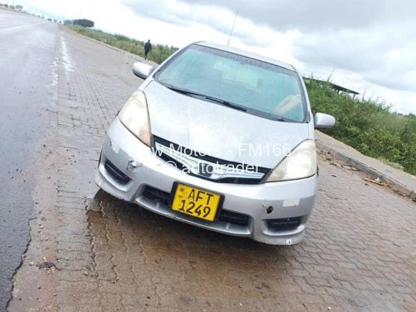 2013 - Honda Shuttle 2013 - Honda Shuttle