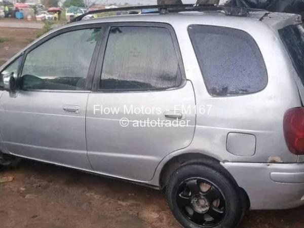 2006 - Toyota  Spacio