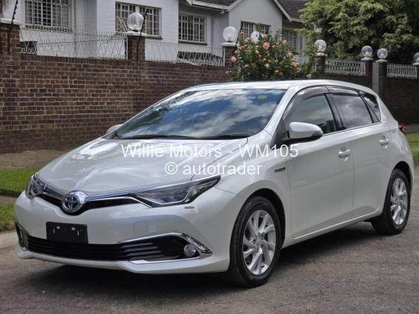 2018 - Toyota  Auris