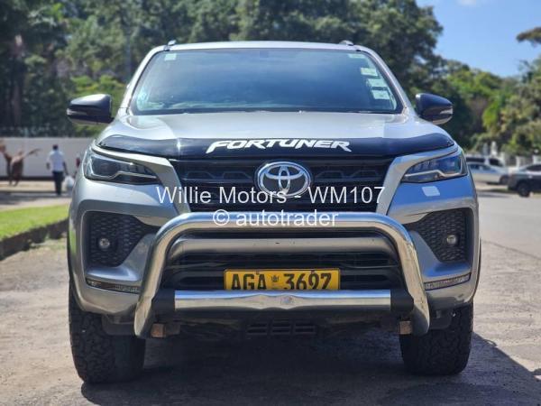 2021 - Toyota  Fortuner