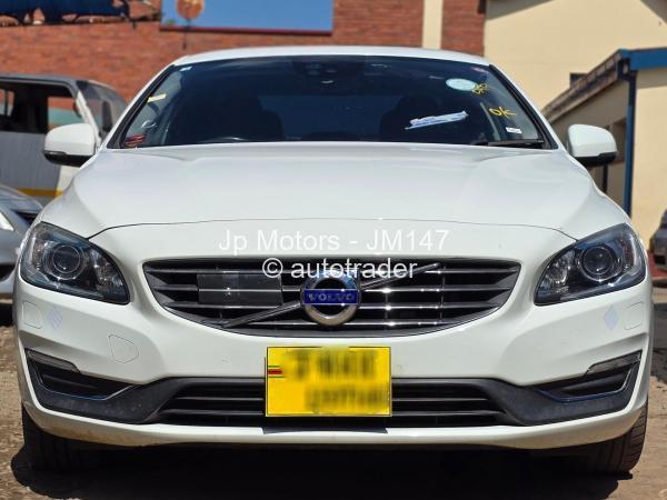 2015 - Volvo S60 2015 - Volvo S60