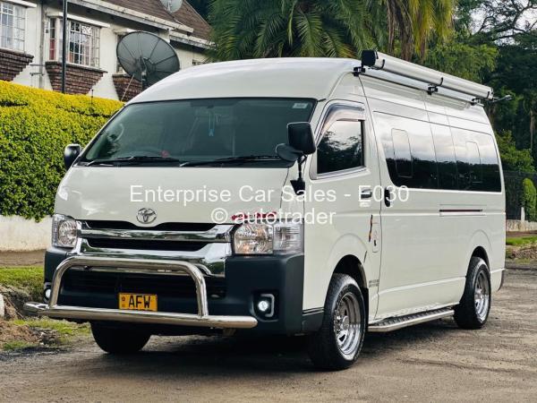 2014 - Toyota  Hiace