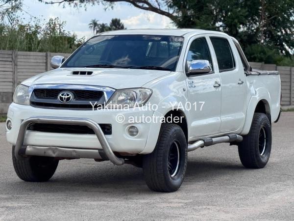 2010 - Toyota  Hilux