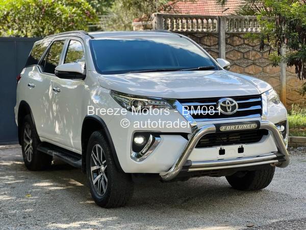 2015 - Toyota  Fortuner