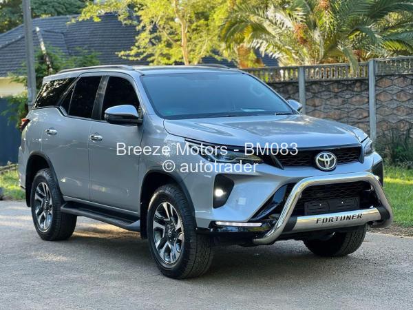 2023 - Toyota  Fortuner