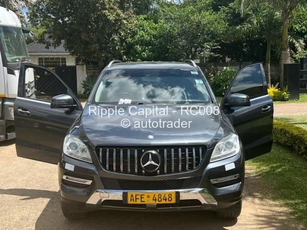 2014 - Mercedes Benz ML350