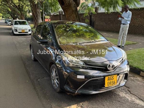 2015 - Toyota Vitz 2015 - Toyota Vitz