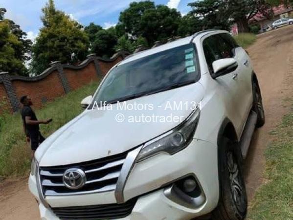 2018 - Toyota  Fortuner