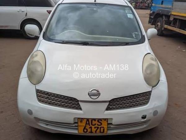 2004 - Nissan  March