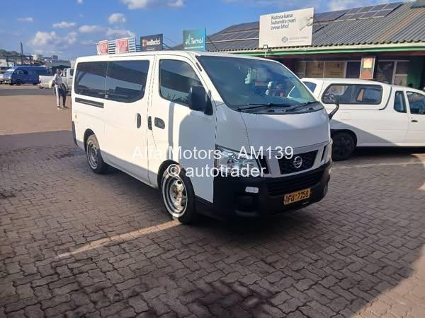 2010 - Nissan  NV350