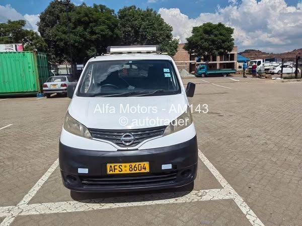 2009 - Nissan NV200 2009 - Nissan NV200
