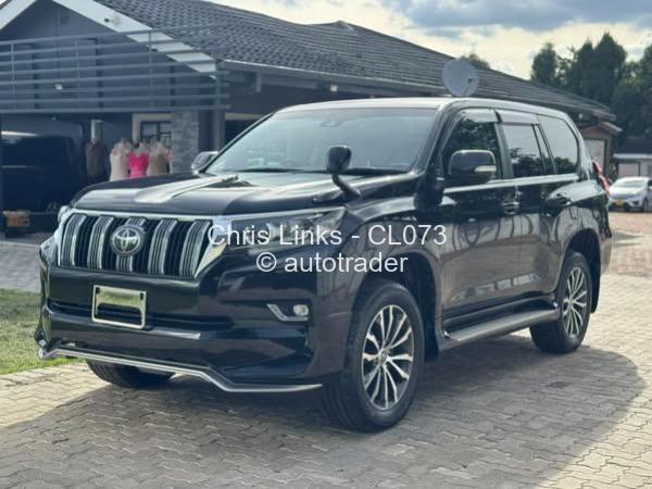 2021 - Toyota  Land Cruiser