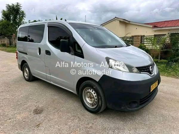 2011 - Nissan  NV200