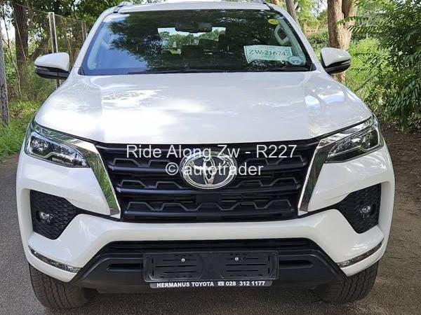 2022 - Toyota  Fortuner