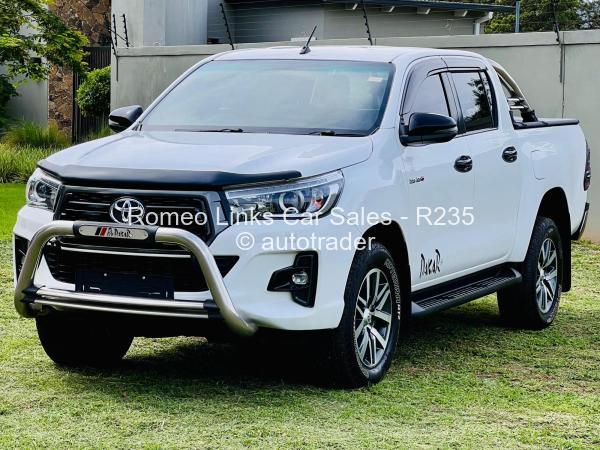 2018 - Toyota  HILUX GD6