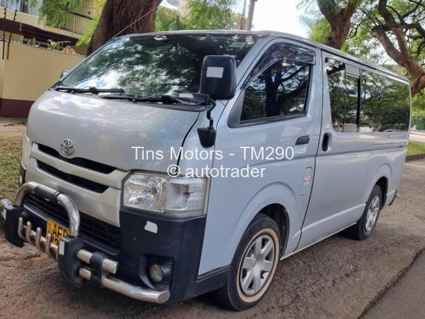 2014 - Toyota Hiace 2014 - Toyota Hiace