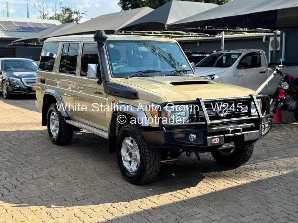 2023 - Toyota Land Cruiser 76 2023 - Toyota Land Cruiser 76