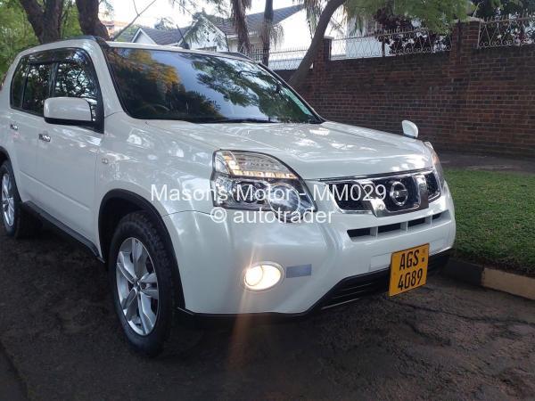 2015 - Nissan  Xtrail