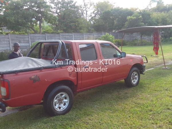 2006 - Nissan  Hardbody
