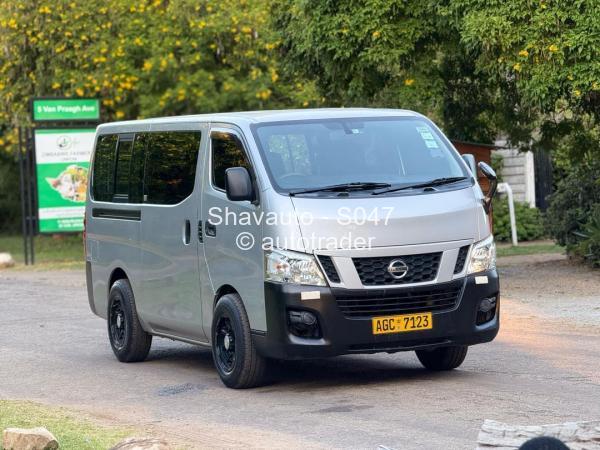 2015 - Nissan  NV350