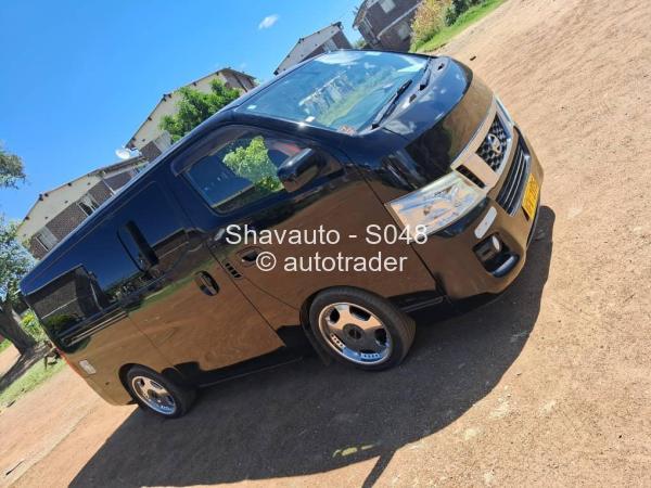 2017 - Nissan  Caravan