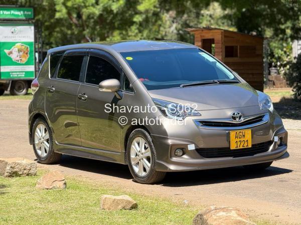 2016 - Toyota  Ractis