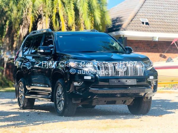 2020 - Toyota  Land Cruiser Prado