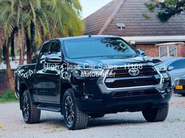 2016 - Toyota  Hilux