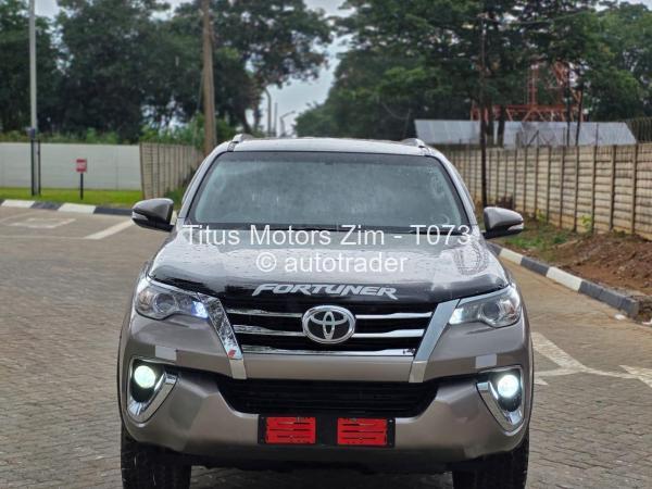 2017 - Toyota  Fortuner