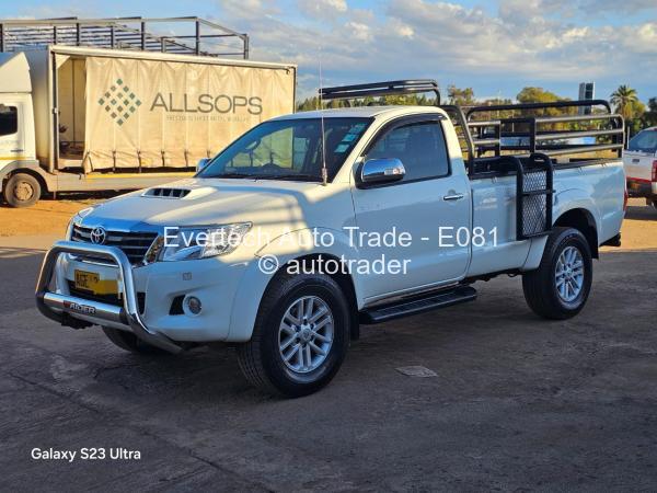 2013 - Toyota  Hilux D4D