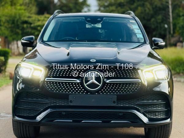 2022 - Mercedes Benz GLE