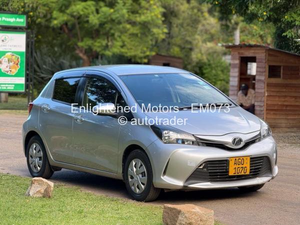 2015 - Toyota  Vitz