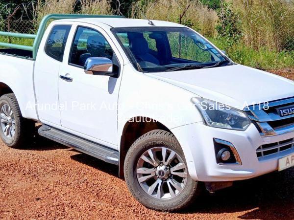2018 - Isuzu  KB300 LX D-TEQ