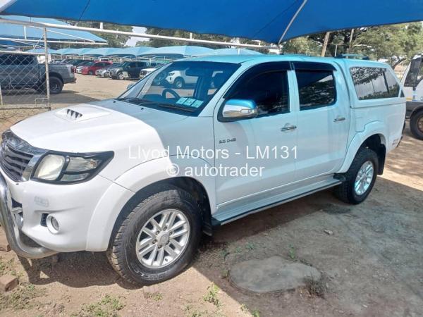 2012 - Toyota  Hilux