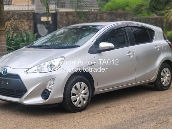 2015 - Toyota  Aqua
