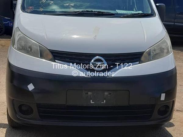2016 - Nissan  NV200