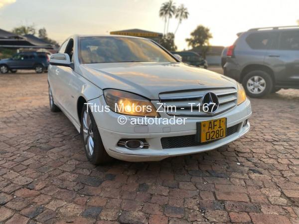 2013 - Mercedes Benz C200