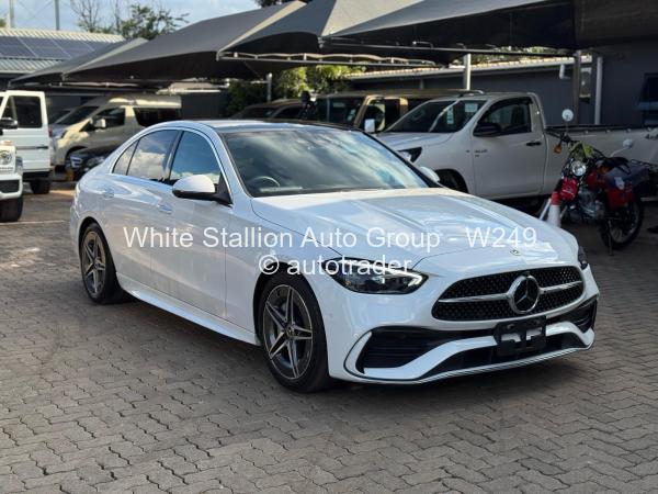 2022 - Mercedes Benz C200