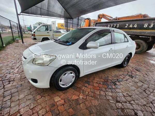 2004 - Toyota  Belta