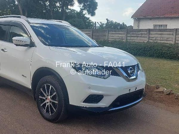 2015 - Nissan  Xtrail