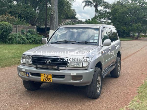 1999 - Toyota  Land Cruiser 100